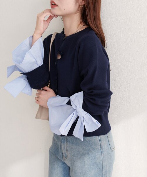 natural couture（ナチュラルクチュール）の「袖口リボンクルーネックカーデ（カーディガン/ボレロ・レディース・ブラウン/ネイビー/オフホワイト/グレー・FREE）」の5枚目の写真