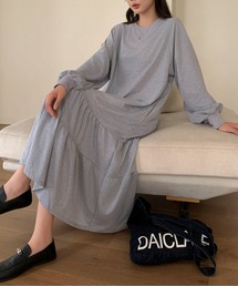 Maison Calme（メゾンカルム）の「ふんわりティアードスウェットワンピース（ワンピース・レディース）」