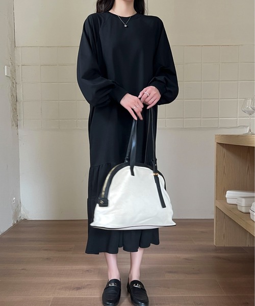 Maison Calme(メゾンカルム)の「ふんわりティアードスウェットロングワンピース ボリューム袖 リラックス カジュアル シンプル(ワンピース・レディース・ダークグレー/グレー/ブラック/アイボリー・F)」の9枚目の写真