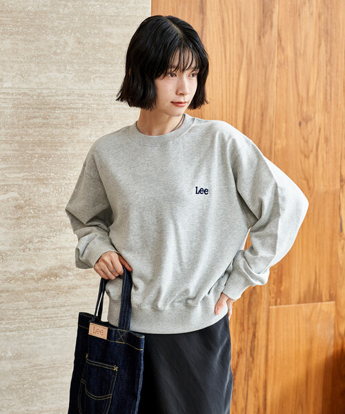 FREAK'S STORE(フリークスストア)の「Lee × FREAK'S STORE/リー 別注 ワンポイント刺繍スウェット(スウェット・レディース・チャコール/グレー/ブラウン・フリ-)」の4枚目の写真