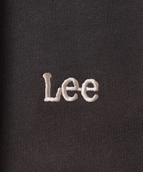FREAK'S STORE(フリークスストア)の「Lee × FREAK'S STORE/リー 別注 ワンポイント刺繍スウェット(スウェット・レディース・チャコール/グレー/ブラウン・フリ-)」の6枚目の写真