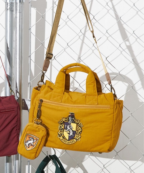 SALON de RUBAN（サロンドルヴァン）の「【SALON de RUBAN / サロン ド ルヴァン】 ハリーポッター 2wayランチトート（ハンドバッグ・レディース・マスタード/ブルー/レッド/グリーン・FREE）」の4枚目の写真