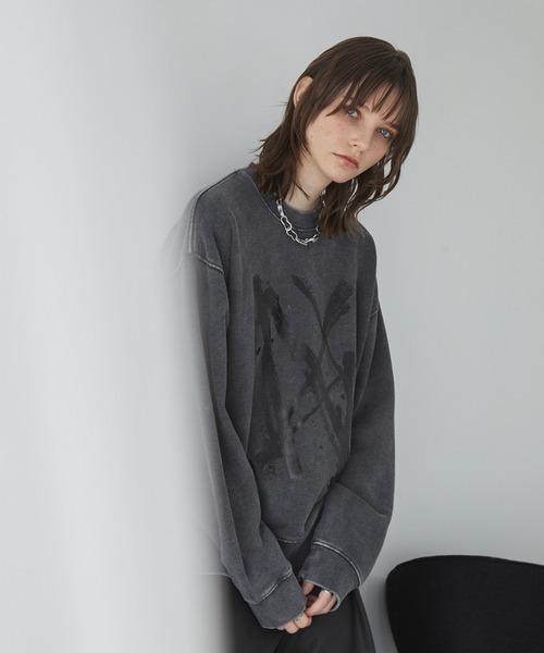 Spielio(シュピーリオ)の「【Spielio】Cracked foil sweatshirt / クラック箔スウェットプルオーバー(スウェット・メンズ・ブラック/ネイビー・L/M/S)」の5枚目の写真