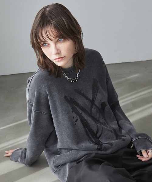 Spielio(シュピーリオ)の「【Spielio】Cracked foil sweatshirt / クラック箔スウェットプルオーバー(スウェット・メンズ・ブラック/ネイビー・L/M/S)」の12枚目の写真