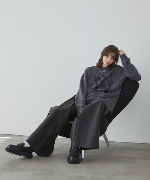 Spielio(シュピーリオ)の「【Spielio】Cracked foil sweatshirt / クラック箔スウェットプルオーバー(スウェット・メンズ・ブラック/ネイビー・L/M/S)」の18枚目の写真