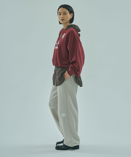 UMBRO（アンブロ）の「(UMBRO × ROSE BUD)ZIP-UP FLEECE HOODIE