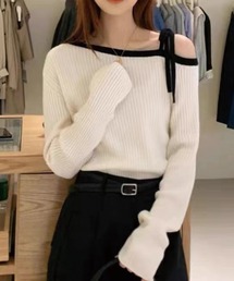 ADDITION STORE（アディションストア）の「＼肩の太紐のリボンがカワイイ♪／バイカラー　ワンオフショル　ニット（ニット/セーター）」