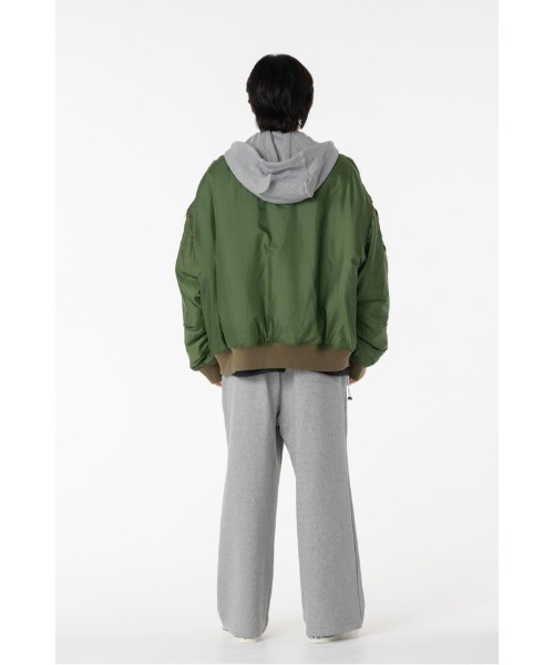 DISCOVERED(ディスカバード)の「DEVILS EAR HOODIE DOWN MA-1(MA-1・メンズ・カーキ/ブラック・SMALL/LARGE)」の5枚目の写真
