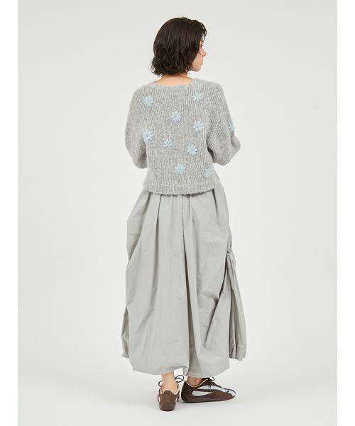 emmi(エミ)の「【ONLINE限定カラー】ツイストバルーンスカート(スカート・レディース・ミント/ベージュ/ブラック/アイボリー・0/1)」の13枚目の写真