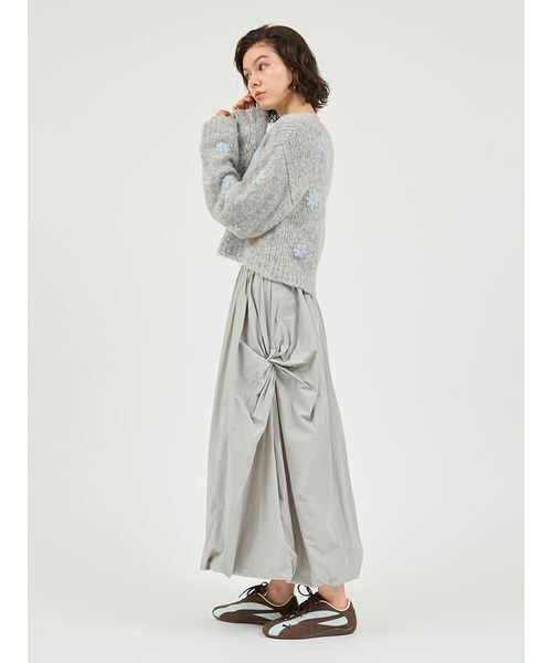 emmi(エミ)の「【ONLINE限定カラー】ツイストバルーンスカート(スカート・レディース・ミント/ベージュ/ブラック/アイボリー・0/1)」の15枚目の写真