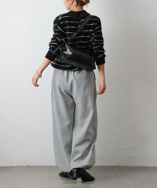 COLONY 2139（コロニートゥーワンスリーナイン）の「シャギーボーダーニットプルオーバー（ニット/セーター・レディース・ブラック/グレー/ブラウン・FREE）」の4枚目の写真