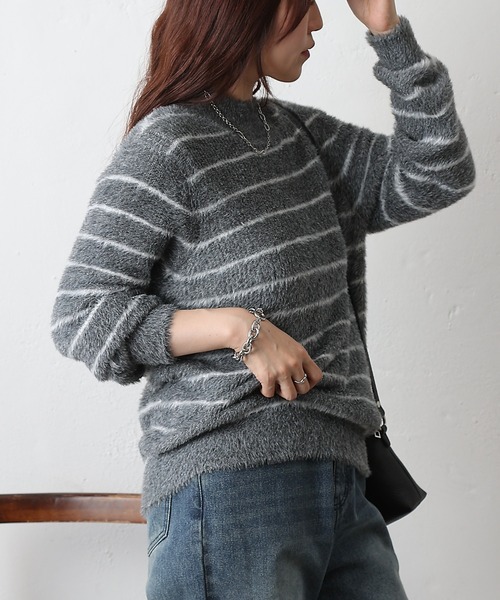 COLONY 2139（コロニートゥーワンスリーナイン）の「シャギーボーダーニットプルオーバー（ニット/セーター・レディース・ブラック/グレー/ブラウン・FREE）」の9枚目の写真