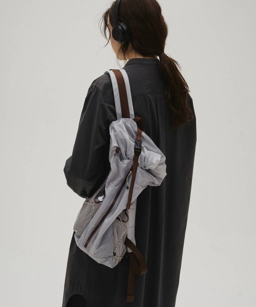 TODAYFUL（トゥデイフル）の「TODAYFUL　Useful Sheer Backpack ユースフルシアーバックパック/12611002（バックパック/リュック・レディース・ブルー系その他/ブラック・ONE SIZE）」の7枚目の写真