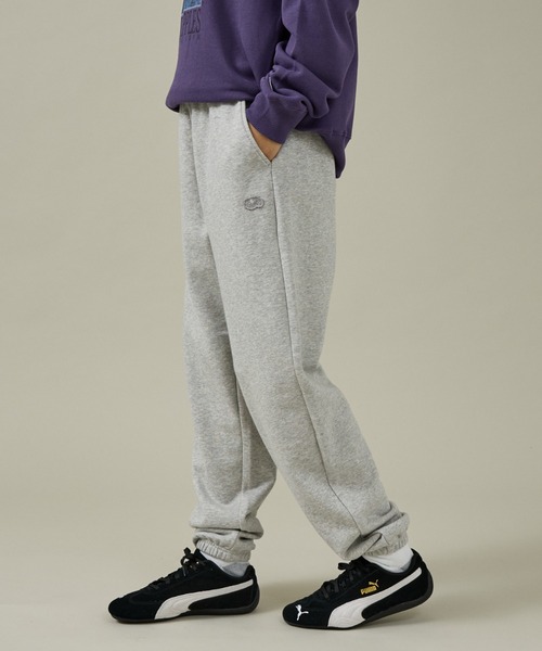 FRUIT OF THE LOOM(フルーツオブザルーム)の「【FRUIT OF THE LOOM】BASIC SWEAT PANT/CLASSIC/ユニセックス【WEB限定】(スウェットパンツ・メンズ・アイボリー/ブラック/ライトグレー/ネイビー・S/M/L/XL)」の3枚目の写真