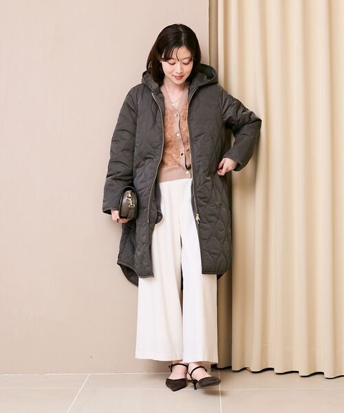 le.coeur blanc（ルクールブラン）の「《手洗い可能》フラワーチュール刺繍Vネックカーディガン（カーディガン/ボレロ・レディース・アイボリー/ピンクベージュ/グレー/ブラック・38）」の20枚目の写真