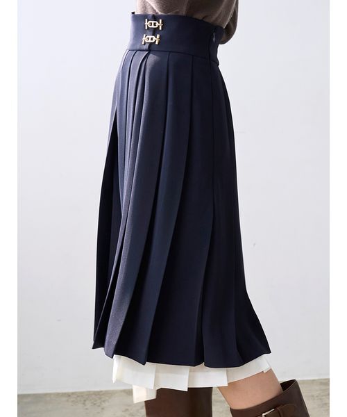 SNIDEL（スナイデル）の「プリーツレイヤードミディスカート（スカート・レディース・ベージュ/ネイビー/グレー・0/1）」の11枚目の写真