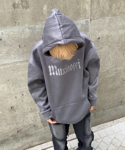 lilful(リルフル)の「裏起毛フロントロゴバックプリントパーカー(パーカー・メンズ・ブラック/チャコール・F)」の3枚目の写真