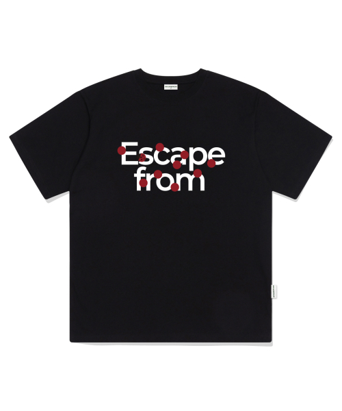 ESCAPEFROM(エスケープフロム)の「ロゴレディーバーグプリントオーバーフィット半袖ブラック(Tシャツ/カットソー・レディース・その他・SMALL/MEDIUM/LARGE)」の1枚目の写真
