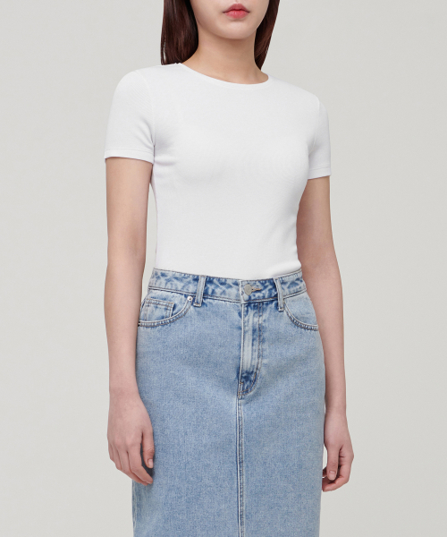 MUSINSA STANDARD WOMAN（ムシンサスタンダードウーマン）の「ウィメンズリブスリムフィットTシャツ[ホワイト]（Tシャツ/カットソー・レディース・その他・SMALL/MEDIUM/LARGE/X-SMALL）」の3枚目の写真