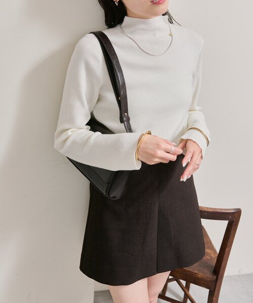 mystic(ミスティック)の「プレート付きハイネックニット(ニット/セーター・レディース・グレー/ベージュ/オフホワイト/ブラック・FREE)」の7枚目の写真