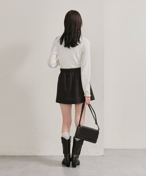 mystic(ミスティック)の「プレート付きハイネックニット(ニット/セーター・レディース・グレー/ベージュ/オフホワイト/ブラック・FREE)」の11枚目の写真