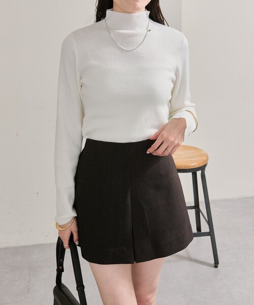 mystic(ミスティック)の「プレート付きハイネックニット(ニット/セーター・レディース・グレー/ベージュ/オフホワイト/ブラック・FREE)」の12枚目の写真