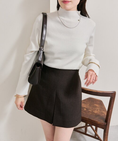 mystic(ミスティック)の「プレート付きハイネックニット(ニット/セーター・レディース・グレー/ベージュ/オフホワイト/ブラック・FREE)」の13枚目の写真