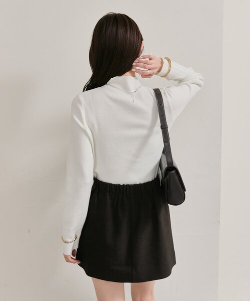 mystic(ミスティック)の「プレート付きハイネックニット(ニット/セーター・レディース・グレー/ベージュ/オフホワイト/ブラック・FREE)」の17枚目の写真