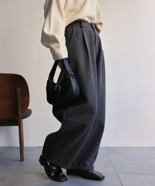 ap retro(アプレトロ)の「メランジ微起毛 バレルレッグパンツ / スラックスパンツ(その他パンツ・レディース・ブラウン/チャコール/ベージュ/ブラック・MEDIUM/LARGE)」の18枚目の写真
