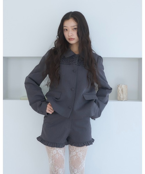 Smyeon(スミョン)の「Frill short pants/フリルデザインショートパンツ(その他パンツ・レディース・ブラック/チャコールグレー・SMALL/MEDIUM)」の2枚目の写真