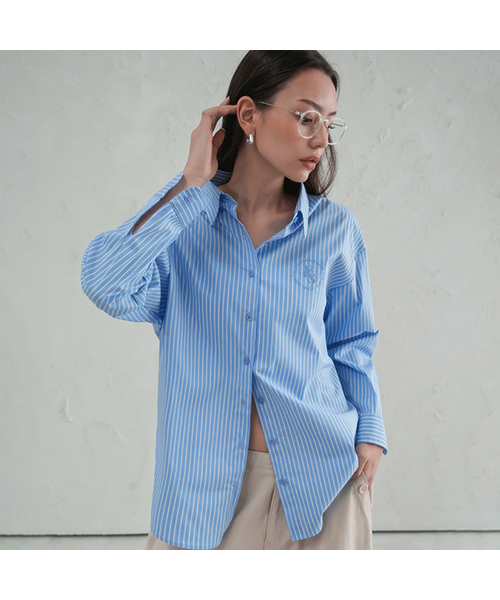 Vivacious(ビバシャス)の「Ciel Unbalance Stripe Shirt - 2COL(シャツ/ブラウス・レディース・スカイブルー/ブルー・SMALL/MEDIUM)」の1枚目の写真