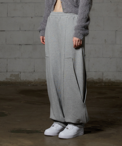 ARI(アリ)の「KYOYA SWEAT PANTS / MELANGE(スウェットパンツ・レディース・グレー・FREE)」の2枚目の写真