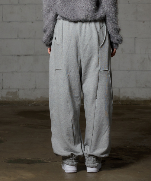 ARI(アリ)の「KYOYA SWEAT PANTS / MELANGE(スウェットパンツ・レディース・グレー・FREE)」の3枚目の写真