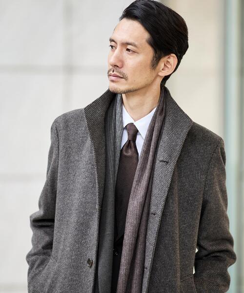 TAKEO KIKUCHI（タケオキクチ）の「【洗えるウールカシミヤ】グラデーションマフラー（マフラー・メンズ・ブラック系4/ワイン系1/ダークブラウン系4/ターコイズブルー系5・00）」の7枚目の写真