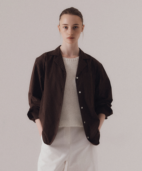 SILN(シルン)の「Essential open collar stripe shirt (BROWN)(シャツ/ブラウス・レディース・その他・FREE)」の2枚目の写真