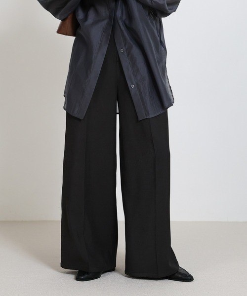 select MOCA（セレクトモカ）の「センタープレスワイドストレートスラックス（スラックス・レディース・ベージュ/ブラウン/ブラック・LARGE/MEDIUM）」の2枚目の写真