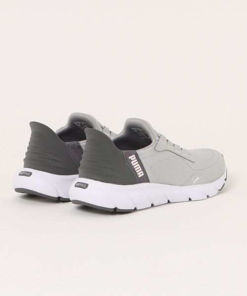 PUMA(プーマ)の「PUMA プーマ 【ハンズフリー】SOFTRIDE FLEX LACE EASE IN ALT WD 軽量 レディーススニーカー(ソフトライドフレックスレースイーズイン) 311996(スニーカー・レディース・ライトグレー/サンドベージュ・22.5cm/23.0cm/23.5cm/24.0cm/24.5cm/25.0cm/25.5cm)」の3枚目の写真