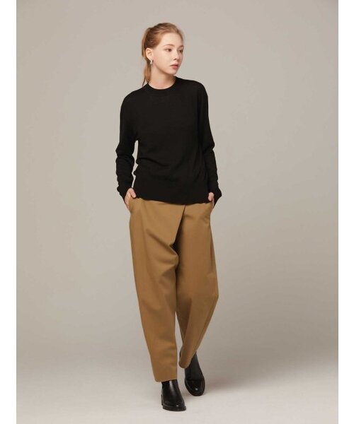 AYIHOLIC CASHMERE（アイホリックカシミア）の「ハイゲージラウンドネック長袖ニット（ニット/セーター・レディース・ブラック・FREE）」の3枚目の写真
