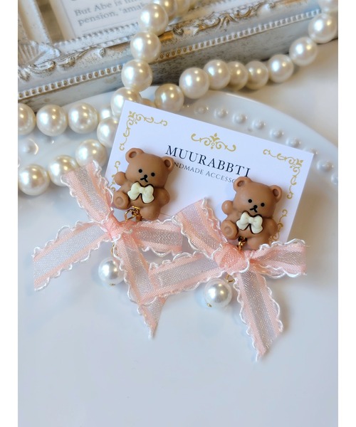 VIBGYOR(ヴィブジョー)の「【MUURABBTI】フワフワリボンとくまちゃんのイヤリング(MA)(イヤリング・レディース・ピンク/グリーン/イエロー・FREE)」の3枚目の写真