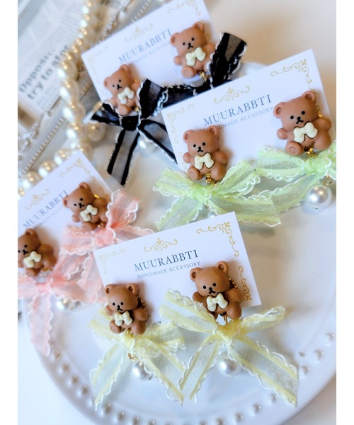VIBGYOR(ヴィブジョー)の「【MUURABBTI】フワフワリボンとくまちゃんのイヤリング(MA)(イヤリング・レディース・ピンク/グリーン/イエロー・FREE)」の6枚目の写真