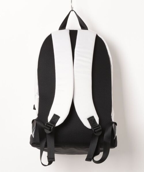 sanrio(サンリオ)の「Sanrio デイパック(バックパック/リュック・レディース・ホワイト/ブラック系その他/ブラック/ブラック系その他2・FREE)」の5枚目の写真