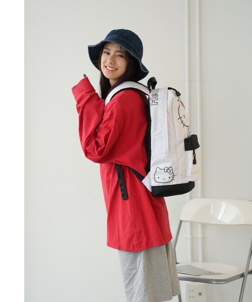 sanrio（サンリオ）の「Sanrio　デイパック（バックパック/リュック・レディース・ホワイト/ブラック系その他/ブラック/ブラック系その他2・FREE）」の11枚目の写真