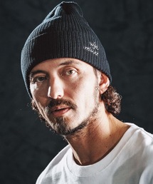 wjk reluxe（ダブルジェーケーリラックス）の「mko13342-logo embroidery cotton knit watch ニット帽(WR26S-34)（ニットキャップ/ビーニー）」