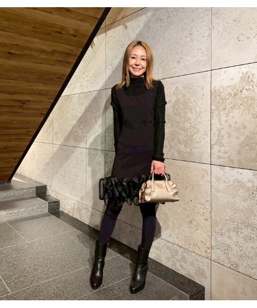 RIPANI（リパーニ）の「【RIPANI/リパーニ】牛革メタリック加工サイドフリルマイクロミニトート バッグ(小)（ショルダーバッグ・レディース・ブロンズ・FREE）」の6枚目の写真