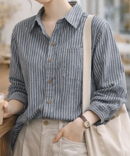 SallyLunn(サリーラン)の「ストライプベーシックシャツ(シャツ/ブラウス・レディース・ブルー/グレー/ホワイト・MEDIUM/LARGE)」の6枚目の写真