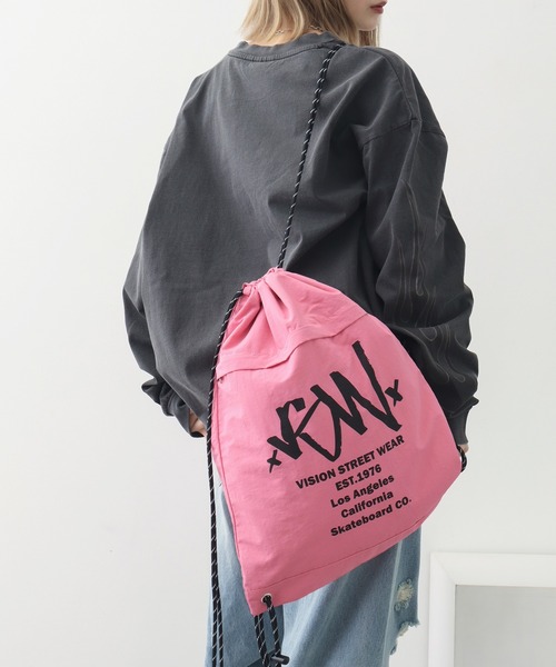 VISION STREET WEAR(ヴィジョンストリートウェア)の「【VISION STREET WEAR/ヴィジョンストリートウェア】Bicolor Knapsack/配色 ナップザック/シューズケース(バックパック/リュック・メンズ・マスタード/ピンク/ブラック/ブルー・FREE)」の4枚目の写真