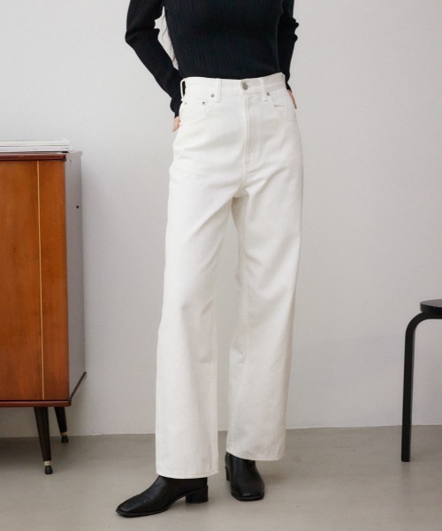 AZUL by moussy（アズールバイマウジー）の「AZUL DENIM ハイウエストワイドデニム（デニムパンツ・レディース・ライトブルー/オフホワイト/ワンウォッシュ/ライトブラック・X-SMALL/SMALL/MEDIUM/LARGE）」の2枚目の写真