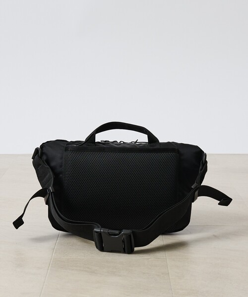 ABAHOUSE(アバハウス)の「【DsBk / ディーエスビーケー】 RECTANGLE SLING /スリングバッグ /ユニセックス 【WEB限定】(バックパック/リュック・メンズ・グレー/ブラック/カーキ/ネイビー・フリー)」の7枚目の写真