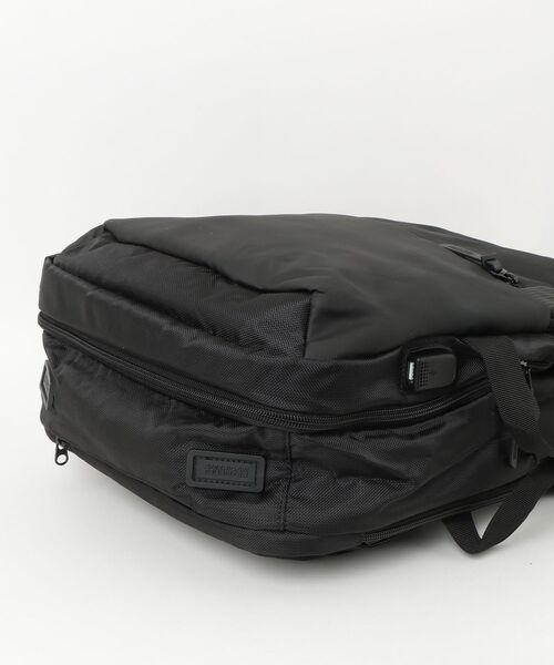 AMERICAN TOURISTER(アメリカンツーリスター)の「アメリカンツーリスター SEGNO 2.0 バックパック 4 ASR ブラック(バックパック/リュック・メンズ・ブラック・ONESIZE)」の17枚目の写真