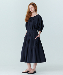 バルーンシャーリングプリーツワンピースブラック